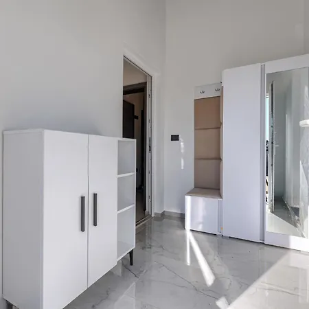 Damir By Interhome Пула