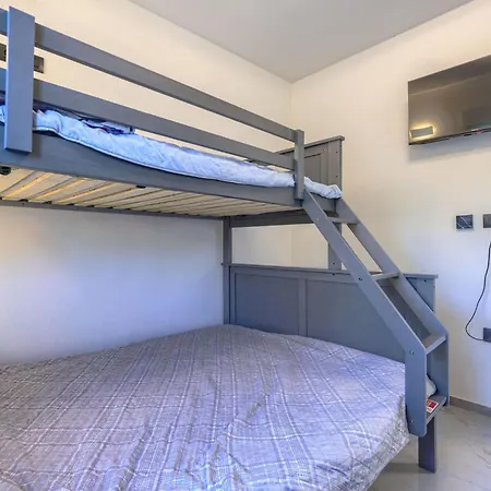 Semesterbostad Damir By Interhome