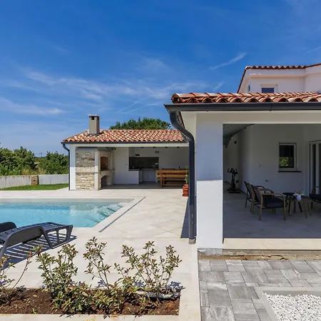 Damir By Interhome Holiday home Pula