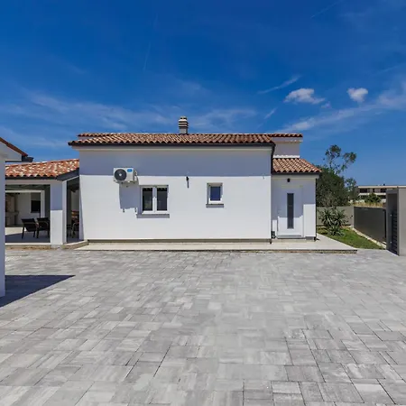 Holiday home Damir By Interhome Pula