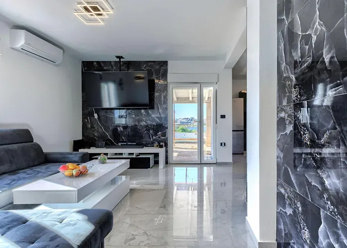 Semesterbostad Damir By Interhome Pula