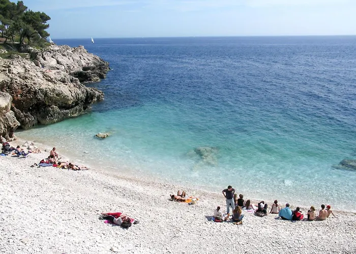 Damir By Interhome * Пула